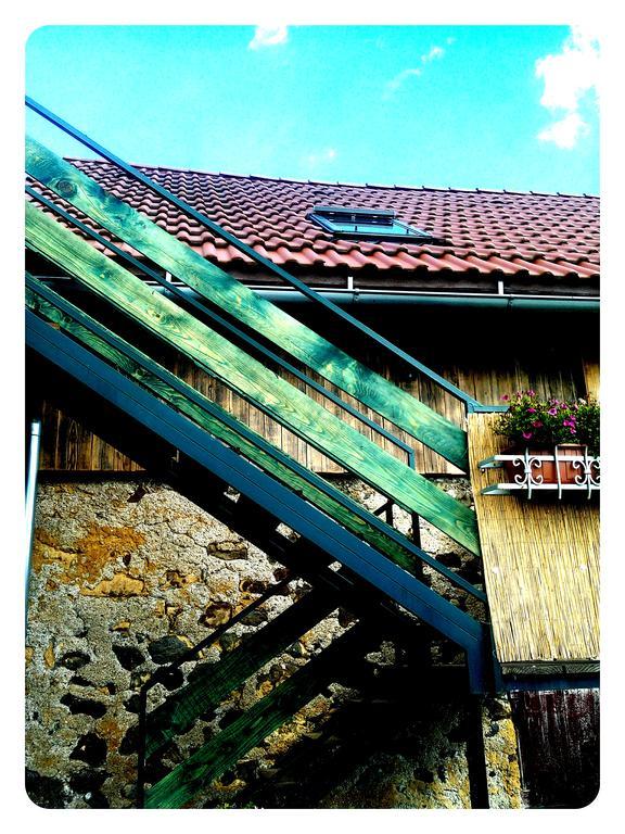 Farma Kozi Dvor Rohozna Apartment เบรซโน ภายนอก รูปภาพ